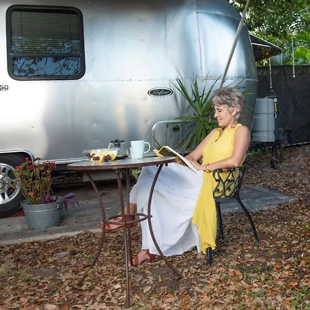 Airstream In The Center Of It All Miami Exterior photo