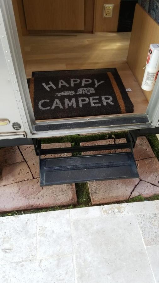Airstream In The Center Of It Appartement *